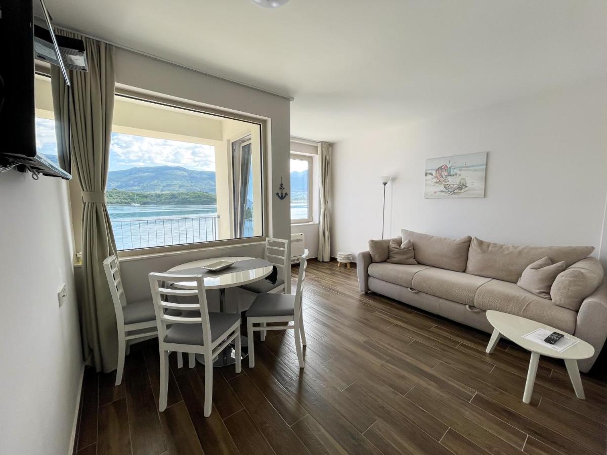 Apartments Maestral Tivat Exterior photo