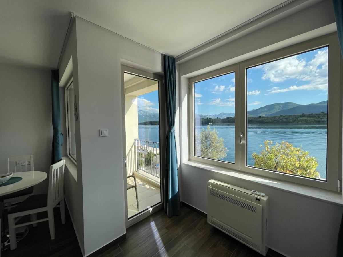 Apartments Maestral Tivat Exterior photo