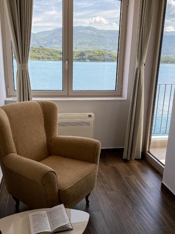 Apartments Maestral Tivat Exterior photo